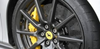 Alianza para el desarrollo de llantas de fibra de carbono de una pieza