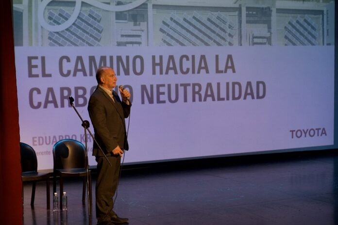 1 - Toyota Argentina, Fundación YPF e YPF Luz realizan una jornada de capacitación sobre la Energía Argentina