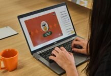 Galicia apuesta por la educación financiera en jóvenes finanzas-a-mano