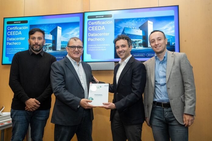 German Mansilla, Gerente Medio Ambiente;Claudio Silva, Gerente Datacenter;Víctor Segura García, LatamMarket Director at DCD & CEEDA;Daniel Morales Cubillos, Gerente Solutions Cloud e Infra