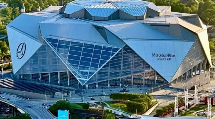 El Mundial del “Greenwashing”: Por qué la Copa de 2026 será la más contaminante de la historia Mercedes-Benz-estadio-Atlanta